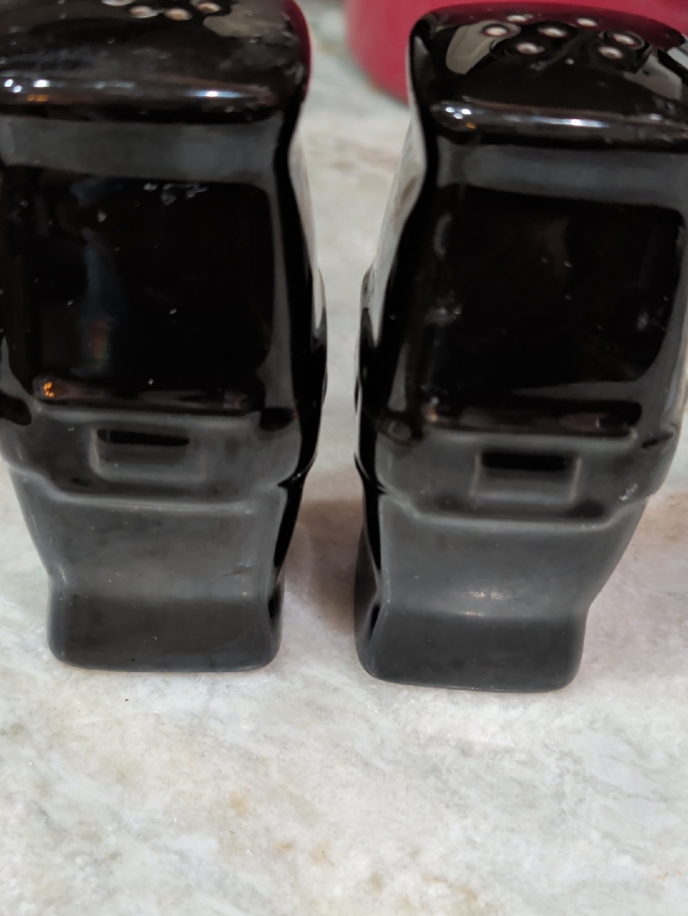 Longaberger Pottery Woven Traditions Square Ebony Salt & Pepper Shaker Set